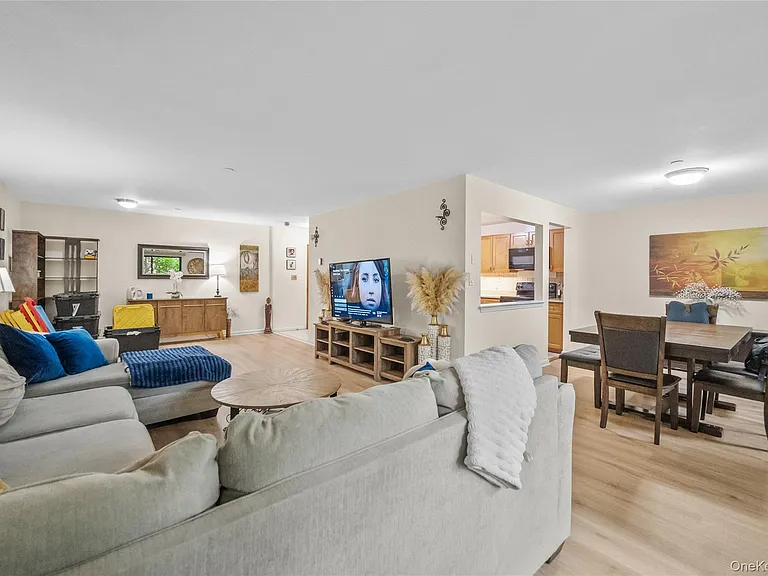 508 Central Park Ave #5101 — Photo 8