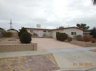 5921 Rose Ellen Ave, Twentynine Palms, CA 92277