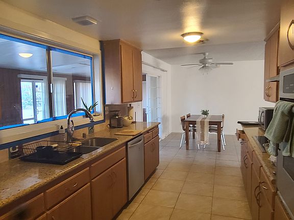 5th image of 56865 Ivanhoe Dr