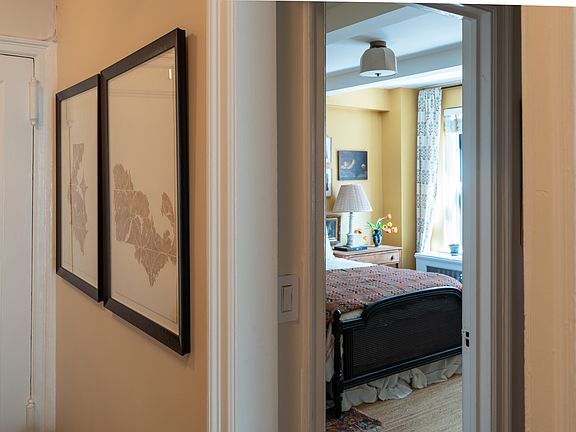5th image of 31 E 12th St APT 5E