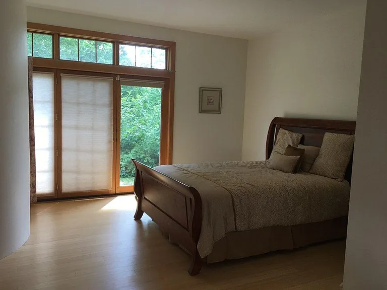 130 Summer St #1 — Photo 7