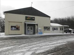 1596 Route 422 E, Fenelton, PA 16034