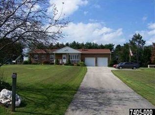 5633 Senft Rd, Spring Grove, PA 17362