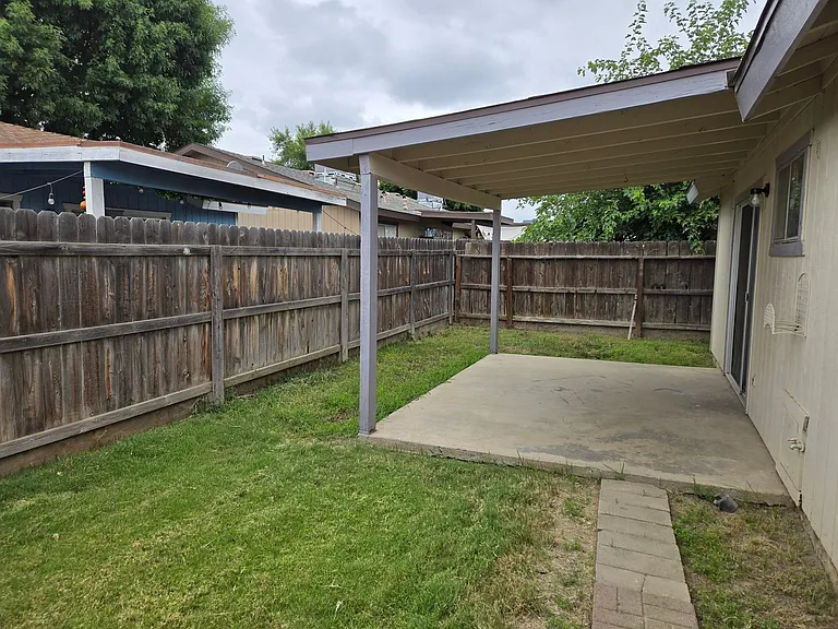 2536 W Chestnut Ct — Photo 10