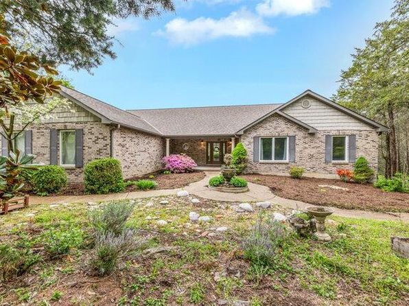 8552 Sagamore Dr, Cedar Hill, MO 63016