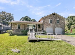 1019 Live Oak Ave, Moncks Corner, SC 29461