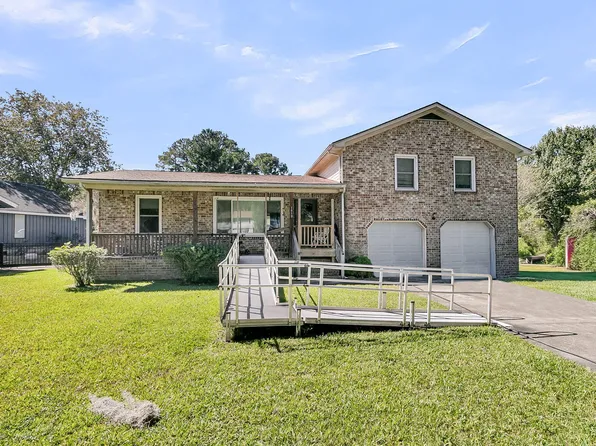 1019 Live Oak Ave, Moncks Corner, SC 29461