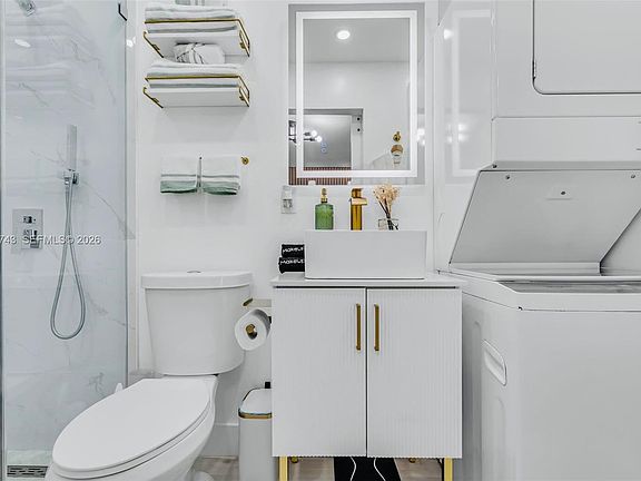 4th image of 1451 NW 31st St #1