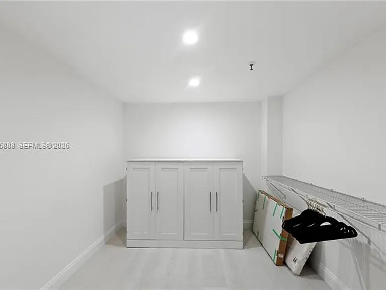 1621 Collins Avenue Cu #908 — Photo 29