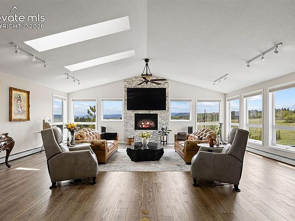 3rd image of 23 Yucca Hills Rd