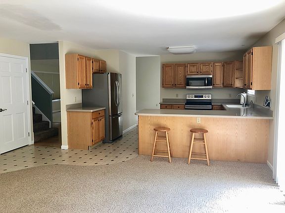5th image of 8171 Creston Dr