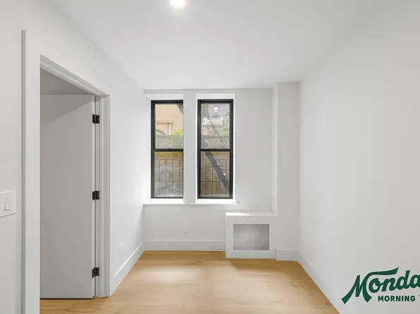 236 West 15th Street image 5 of 9