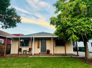 4046 S Logan St, Englewood, CO 80113