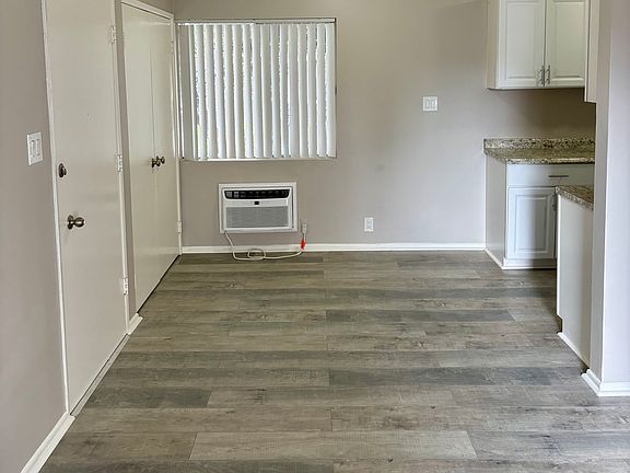 2nd image of 409 N Los Robles Ave APT 9