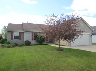 3536 River Valley Rd, Waukesha, WI 53189