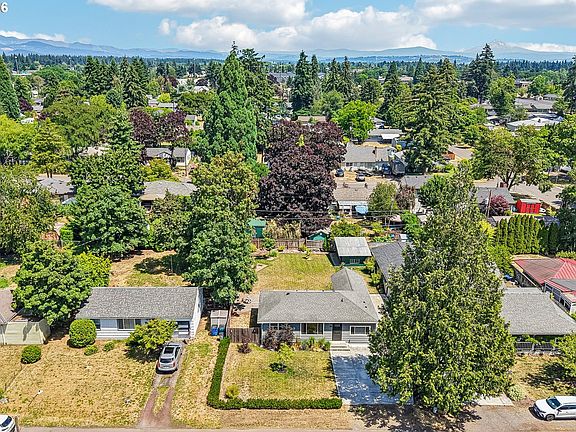 4th image of 401 SE 101st Ave