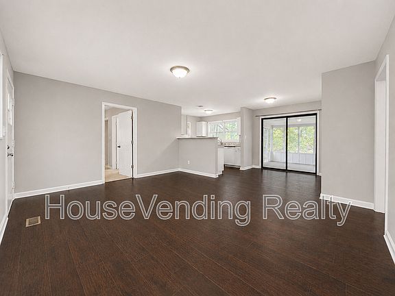 3rd image of 619 Tarpley St