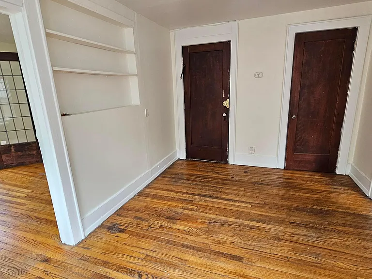 275 Park Ave #20 — Photo 6