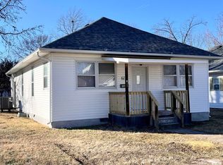 611 S 23rd St, Herrin, IL 62948