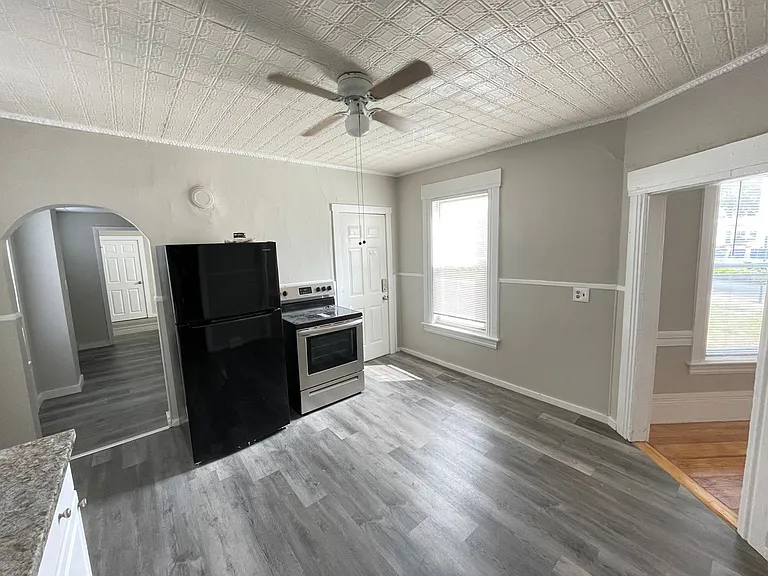 336 Amherst St #1 — Photo 14