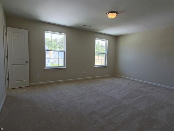 3rd image of 4014 Vershire Ave