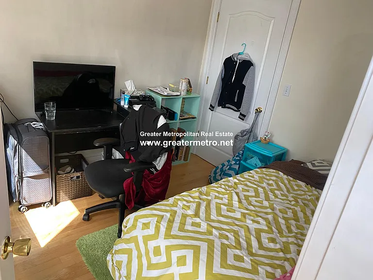 192 Tudor St #2H — Photo 6