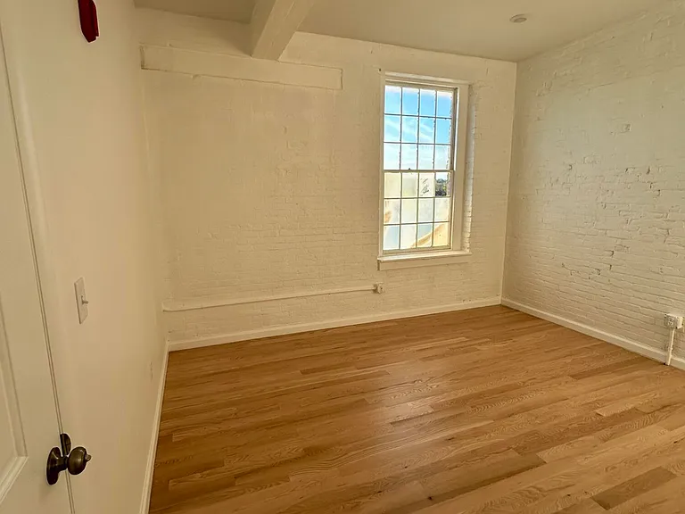 155 River St #3A — Photo 9