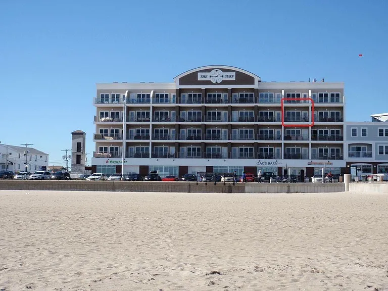 Ocean Blvd — Photo 2