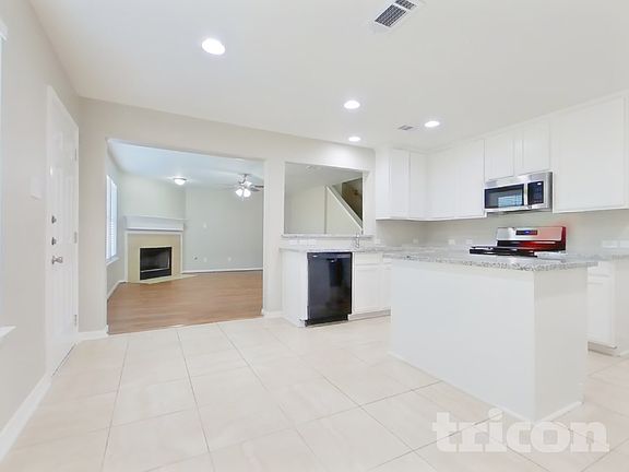 5th image of 4738 Montclair Hill Ln
