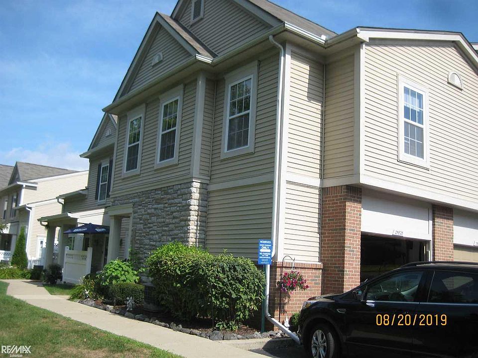 1st image of 25828 Maritime Cir S