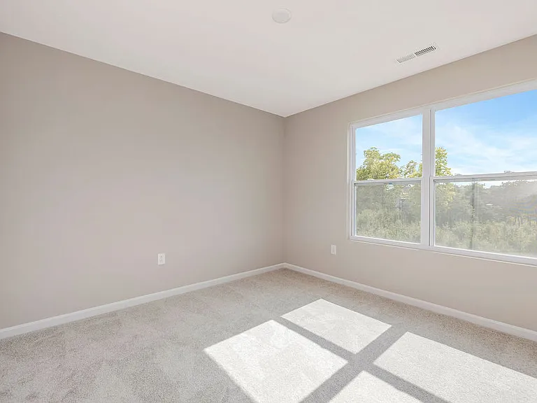 5589 Callaway Dr — Photo 21