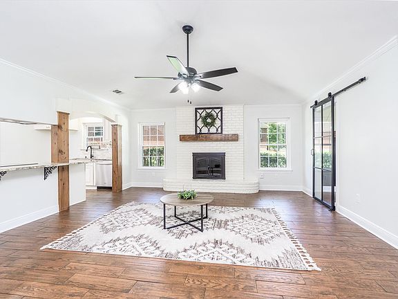 4th image of 25453 Plantation Ave
