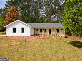 598 Beavers Rd, Grantville, GA 30220