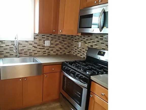 2nd image of 1103 W 64th St APT 206