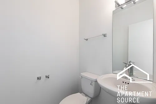 2700 W North Ave Photo 1