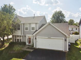 2063 Schumacher Dr, Naperville, IL