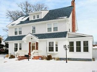 8851 192nd St, Hollis, NY 11423