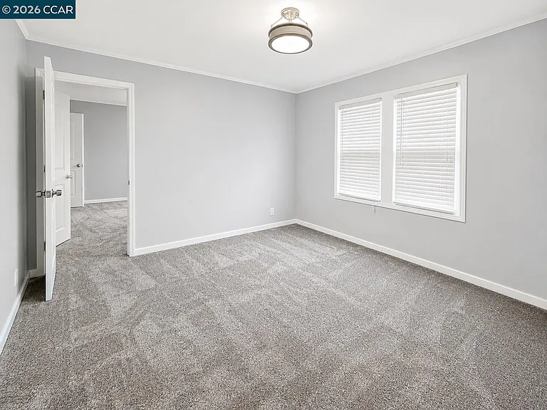 916 Veale Ave — Photo 5