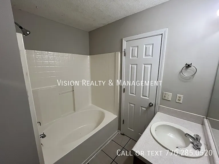 208 Wesley Chapel Rd — Photo 28
