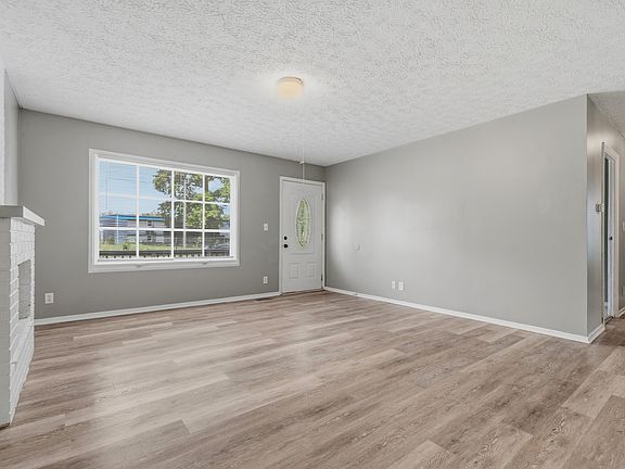 5th image of 8315 Roy Rd