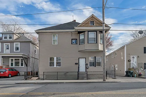 334 Admiral St #2 Photo 1