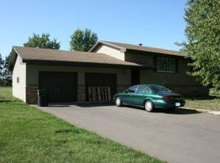 726 192nd Ave NE, East Bethel, MN 55011