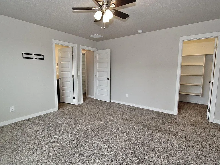 302 Rio Grande Ct — Photo 12