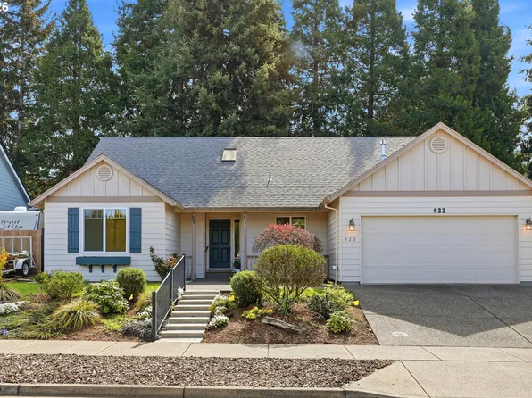922 Travis Dr, Silverton, OR 97381