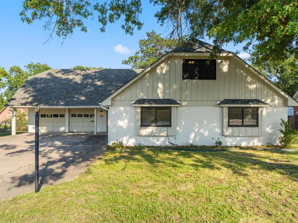 1208 SE Swan Dr, Bartlesville, OK 74006