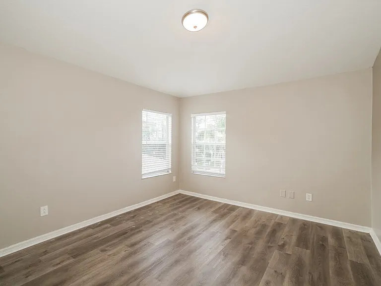 10430 Blackmore Dr — Photo 15