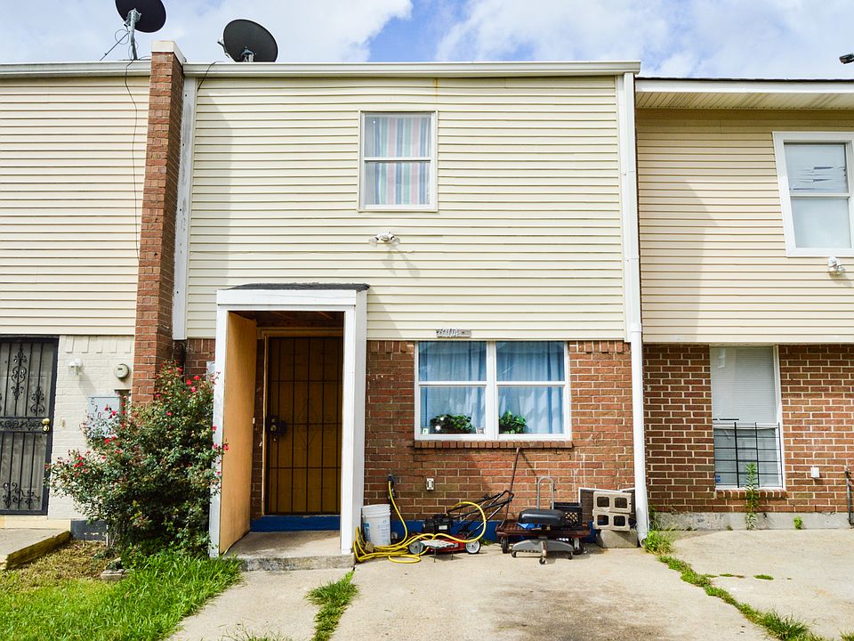 1st image of 6704 Tara Ln
