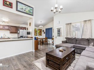 7836 Chaimi Loop, Anchorage, AK 99504