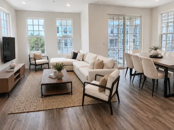 735 Station Rd, Dunellen, NJ 08812