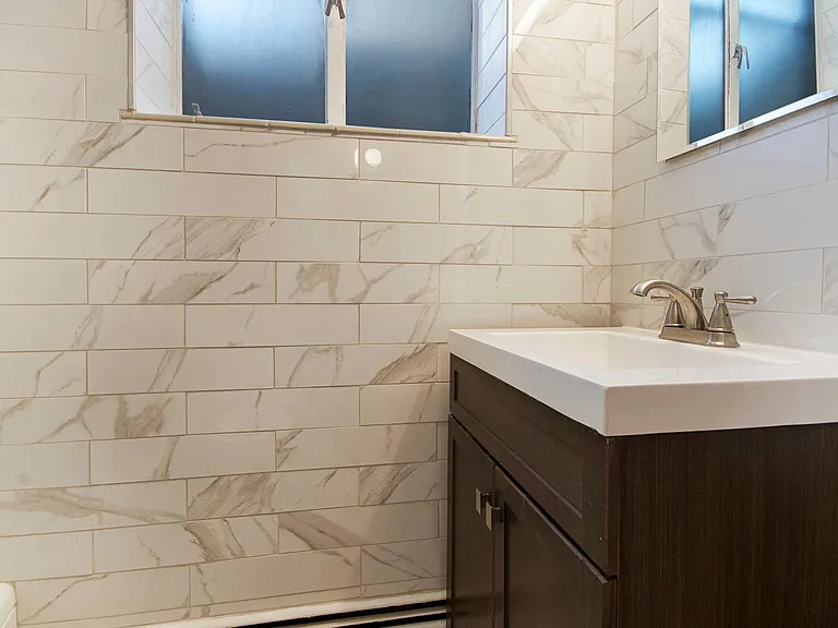 1375 N Williams St #207 — Photo 20